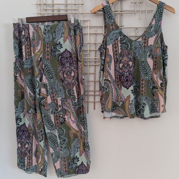 Soma Other - Soma Cool Nights Paisley Print Tank Top Cropped Pants Set Sz L Green Pink Blue